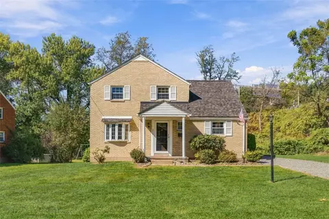 215 S Margery Dr, Pittsburgh, PA 15238