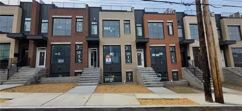 240 44th St, Pittsburgh, PA 15201