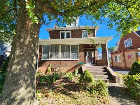 1103 Summit St, White Oak, PA 15131