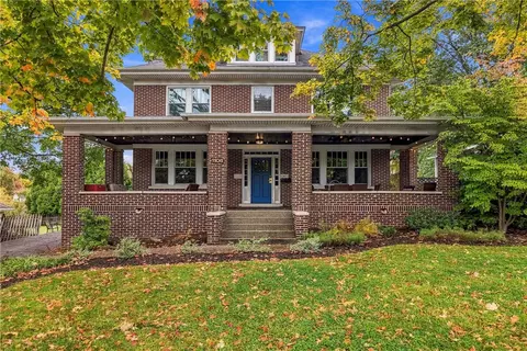 1106 Cochran Rd, Pittsburgh, PA 15243