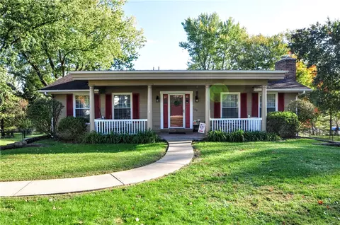 122 Edgewood Dr, Mcmurray, PA 15317
