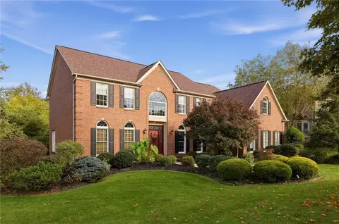 1755 Scarlett Dr, Pittsburgh, PA 15241