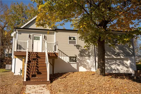 170 Belmont Ave, Meadowlands, PA 15347