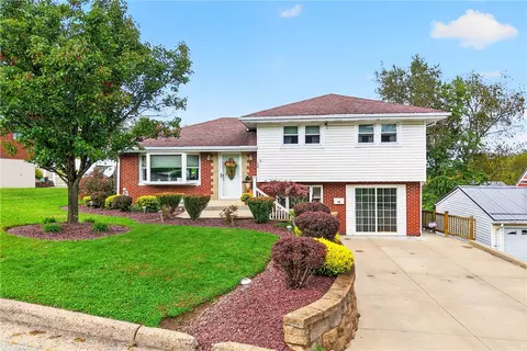 28 Pennsylvania Blvd, Monessen, PA 15062