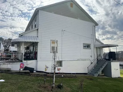 927 1st St, New Salem, PA 15468