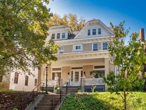 206 Pennsylvania, Pittsburgh, PA 15228