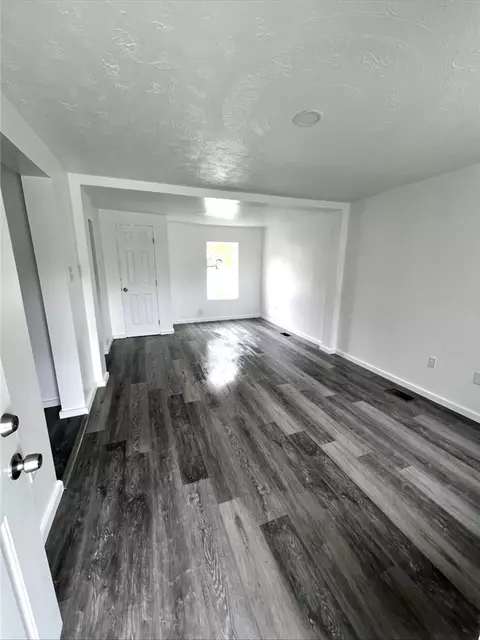 Living - 160 Mitchell Ave, Lilly, PA 15938 photo 1 of 3