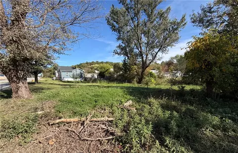 266 Oak Rd, Gibsonia, PA 15044