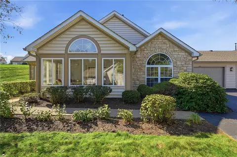 1721 Heather Heights Dr, Crescent, PA 15046
