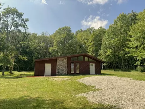 359 Dillion Rd, Acme, PA 15610