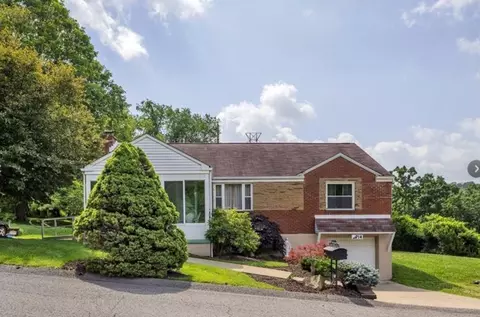 2714 Gould Dr, South Park, PA 15129