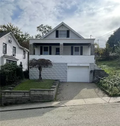 1009 4th St, East Mckeesport, PA 15035