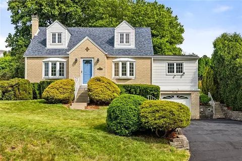 44 Hollow Haven Dr, Pittsburgh, PA 15236