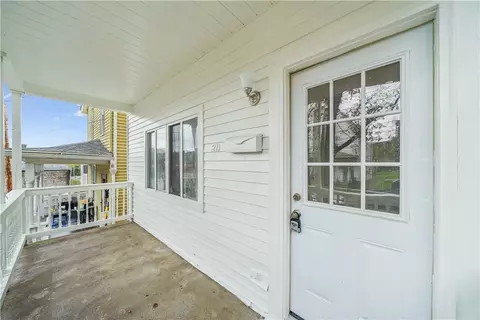 211 Short St, Pitcairn, PA 15140