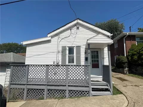 899 9th St, Ambridge, PA 15003