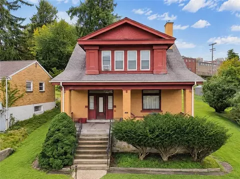 15 Township Rd, Pittsburgh, PA 15229