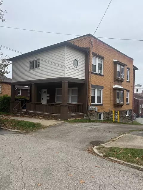 52 S 1st, Jeannette, PA 15644