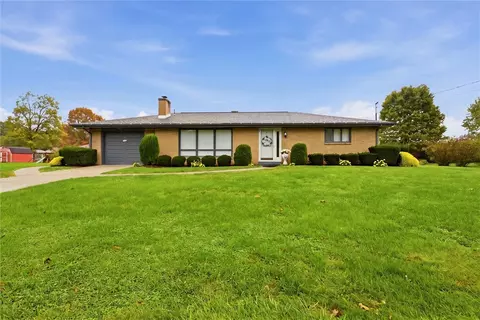 111 Edgewood Dr, Sarver, PA 16055