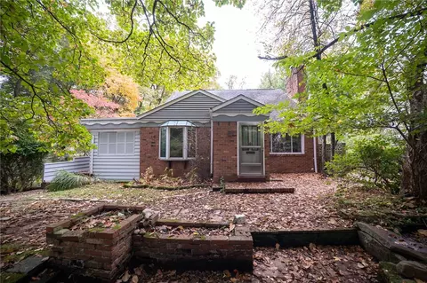 2818 Orlando Pl, Pittsburgh, PA 15235
