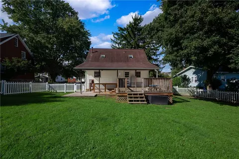 Exterior - 743 Spring St, Harmony, PA 16037 photo 2 of 3