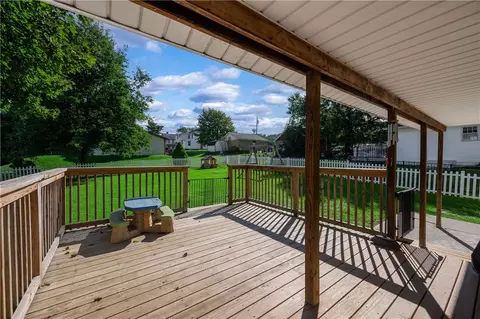 Exterior - 743 Spring St, Harmony, PA 16037 photo 3 of 3