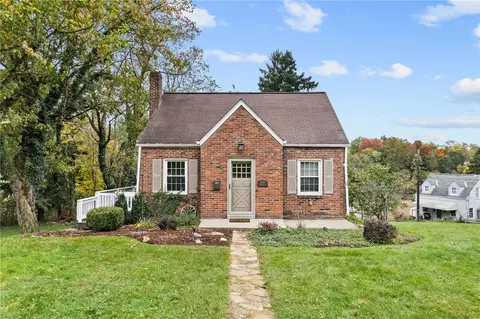 2300 Longcrest Ave, Bethel Park, PA 15102