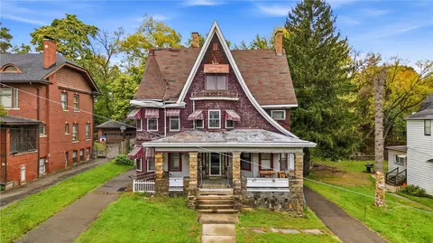 311 E Leasure Ave, New Castle, PA 16101