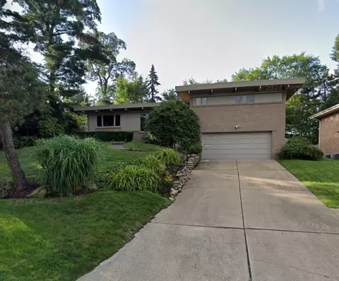 2417 Marbury Rd, Pittsburgh, PA 15221