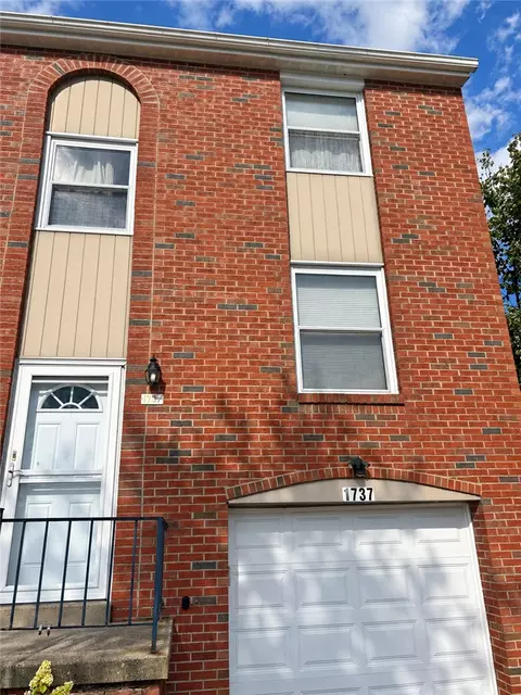 1737 Patrick Pl, South Park, PA 15129