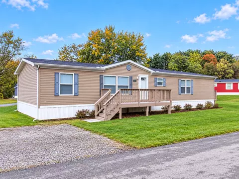 173 Cardinal Dr, Jeannette, PA 15644