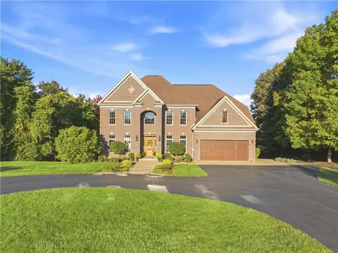 24 S Cowan Rd, Carnegie, PA 15106