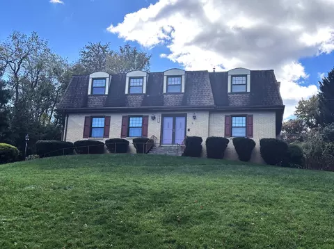 571 Aljo, Pittsburgh, PA 15241