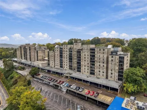 2120 Greentree Rd #510E, Pittsburgh, PA 15220