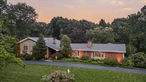 136 South, Pittsburgh, PA 15238