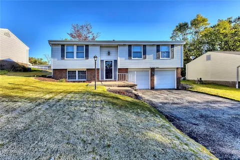 118 Mohican Dr, Greensburg, PA 15601
