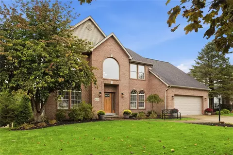 621 Alex Ct, Cranberry Township, PA 16066