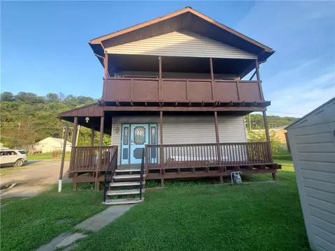 1410 5th Ave, Ford City, PA 16226