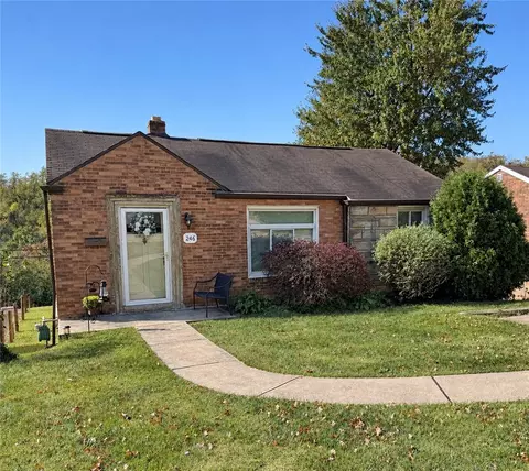 246 Creston Dr, West Mifflin, PA 15122