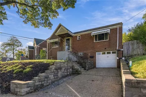 654 Northcrest Dr, Pittsburgh, PA 15226
