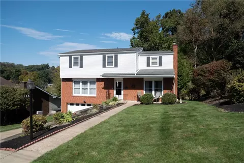 105 Ardennes Ct, Trafford, PA 15085