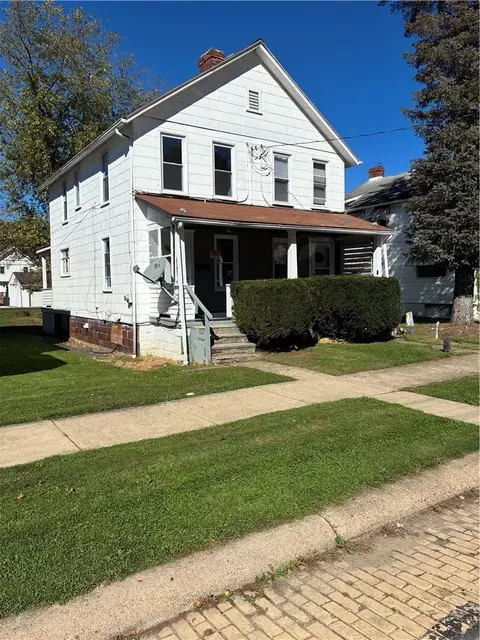 1227-1229 6th Ave, Ford City, PA 16226