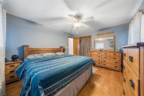 Bedroom - 122 Manchester, Irwin, PA 15642 photo 6 of 6