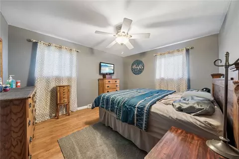 Bedroom - 122 Manchester, Irwin, PA 15642 photo 5 of 6