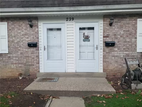 239 Whitestown Vlg #D, Butler, PA 16001