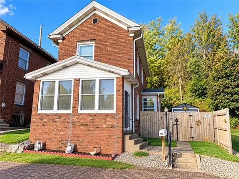 405 Parkway St, Freedom, PA 15042