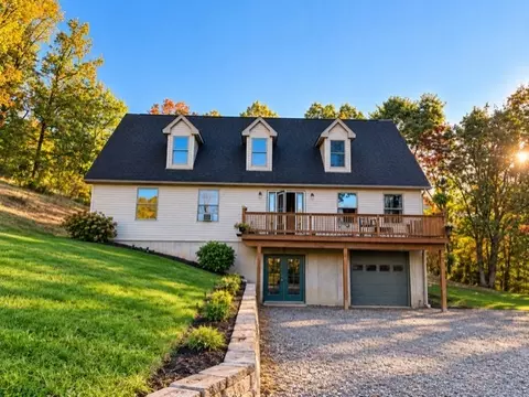 216 Shannon Rd, Aliquippa, PA 15001