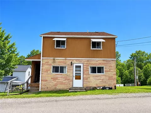 1816 New York Ave, Port Vue, PA 15133