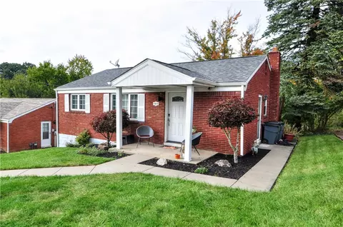 1011 Santa Monica Dr, Mckeesport, PA 15133