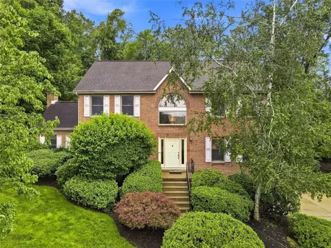 110 Olde Saxony Trl, Cheswick, PA 15024