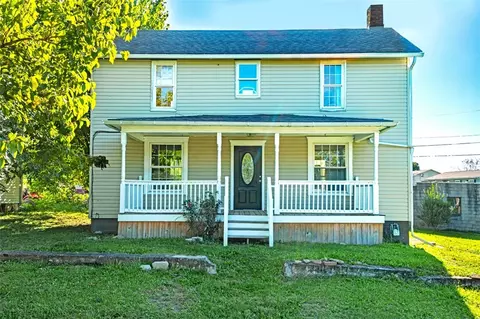 1211 Lawn Ave, Connellsville, PA 15425
